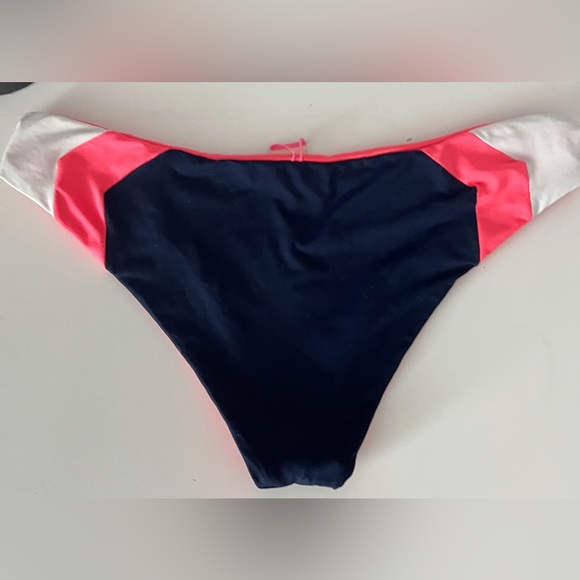 Lspace bikini - Picture 4 of 4